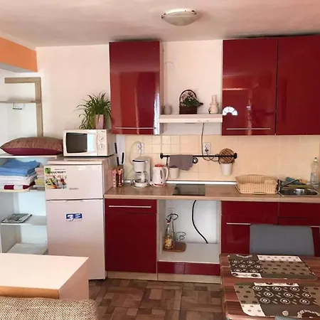 公寓 Charming Kestenovi Dvori- 2 Bedroom A1 *