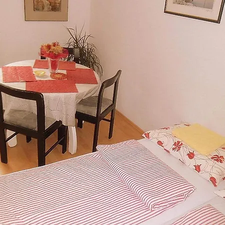 Charming Kestenovi Dvori- 2 Bedroom A1 Opric