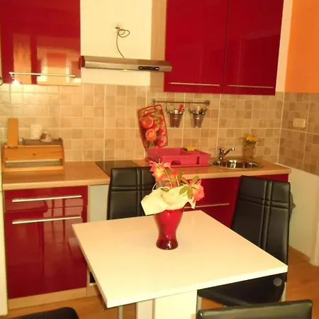 Διαμέρισμα Charming Kestenovi Dvori- 2 Bedroom A1 *